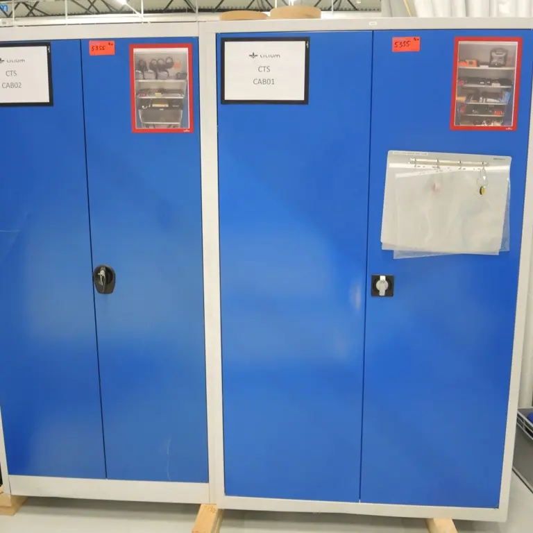 4 Stahlblechschränke