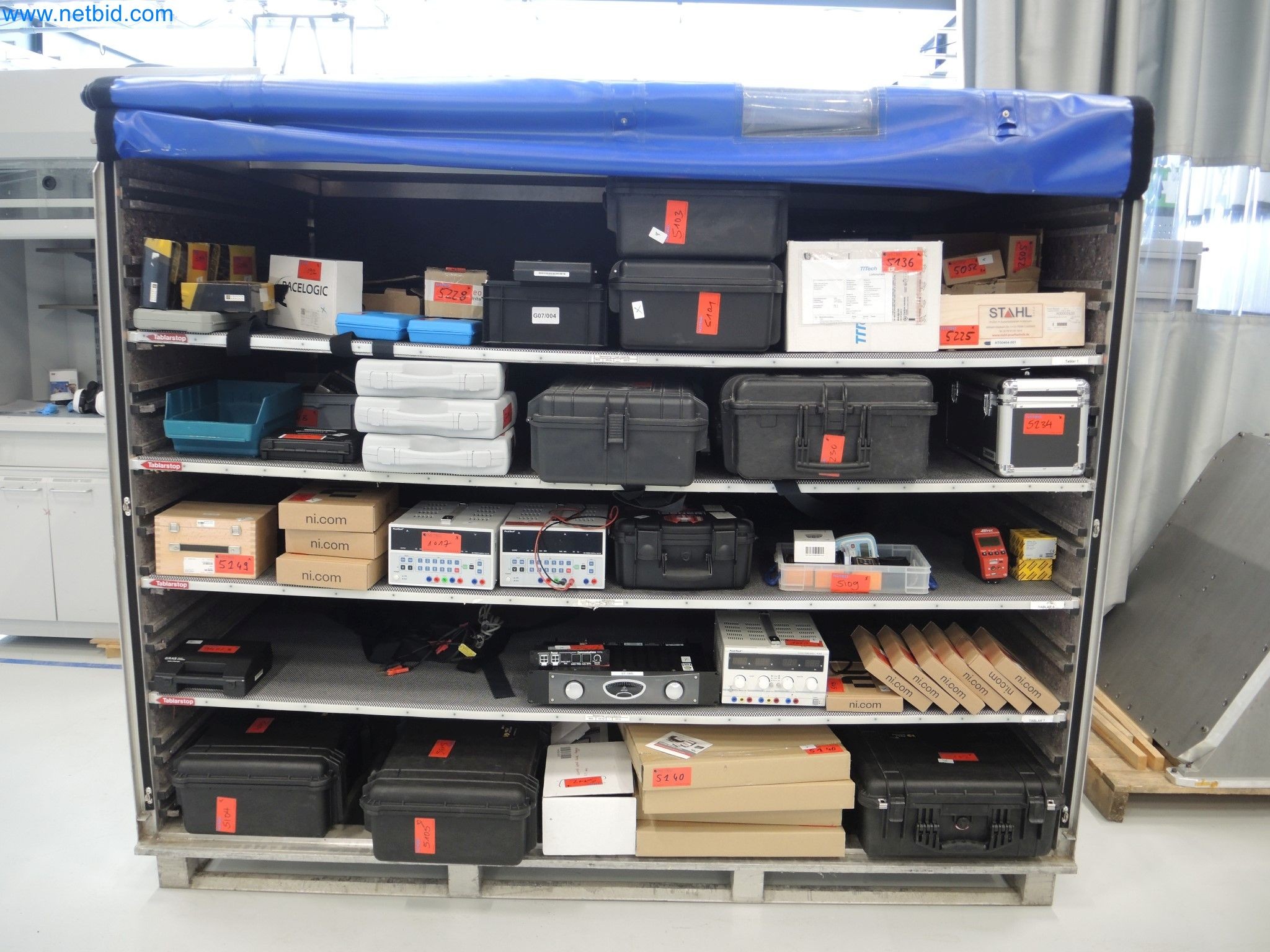 LILIUM eAircraft GmbH / LILIUM GmbH ; machines, installations d'essai et équipements d'exploitation pour la fabrication d'eVTOL-2