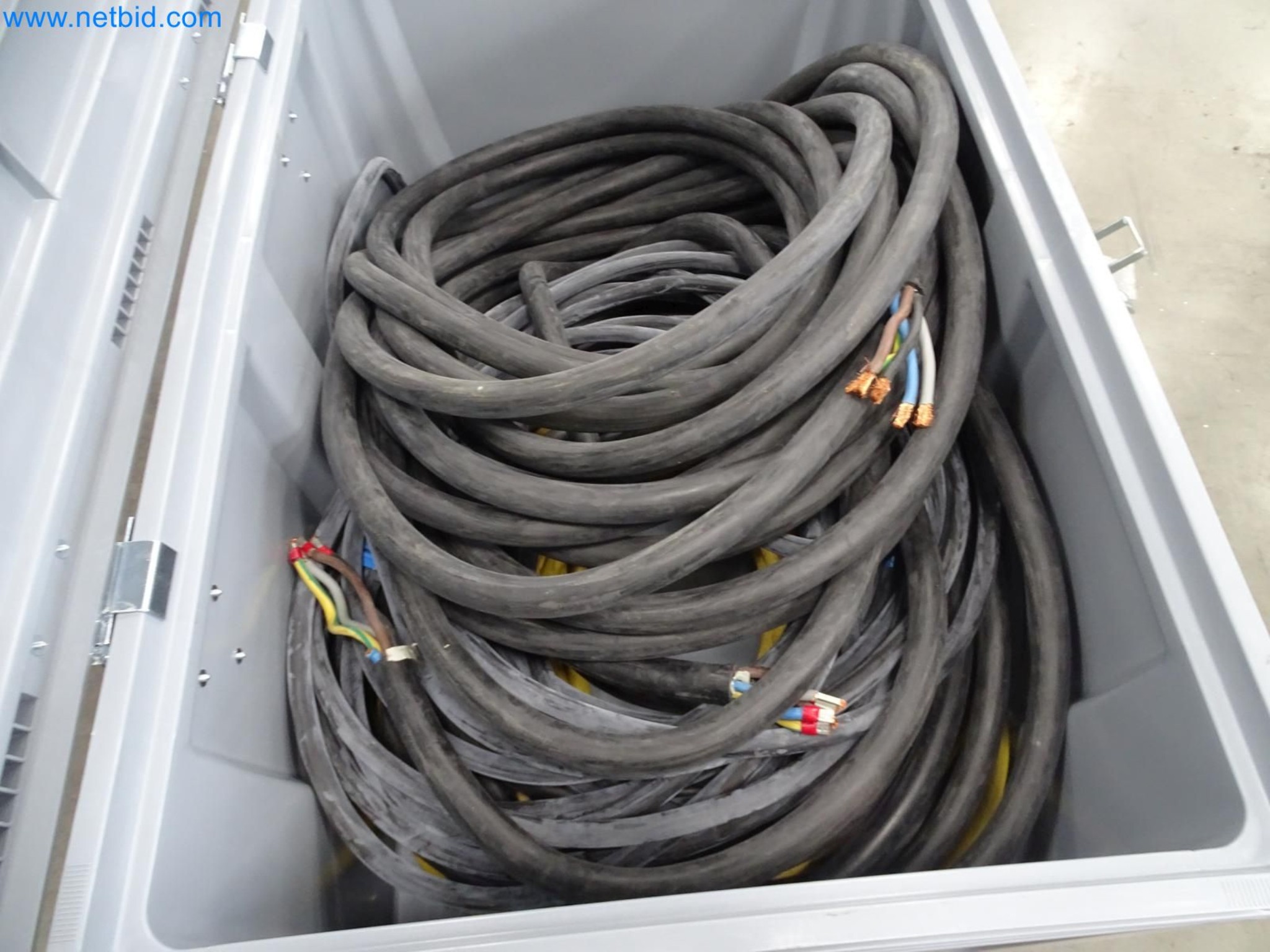 LILIUM eAircraft GmbH / LILIUM GmbH; machines, test systems and operating equipment for the production of eVTOLs-4