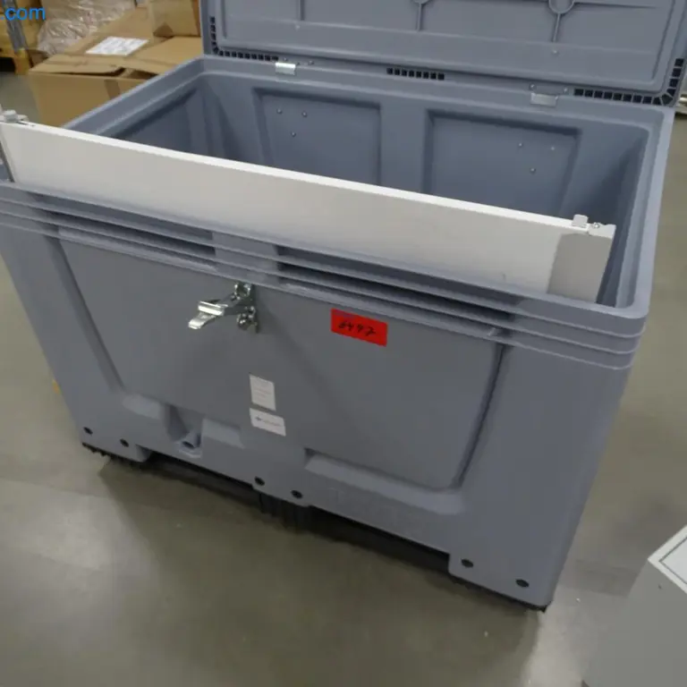 Palettenbox mit Inhalt