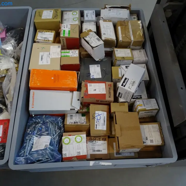 Posten Schrauben und Muttern
