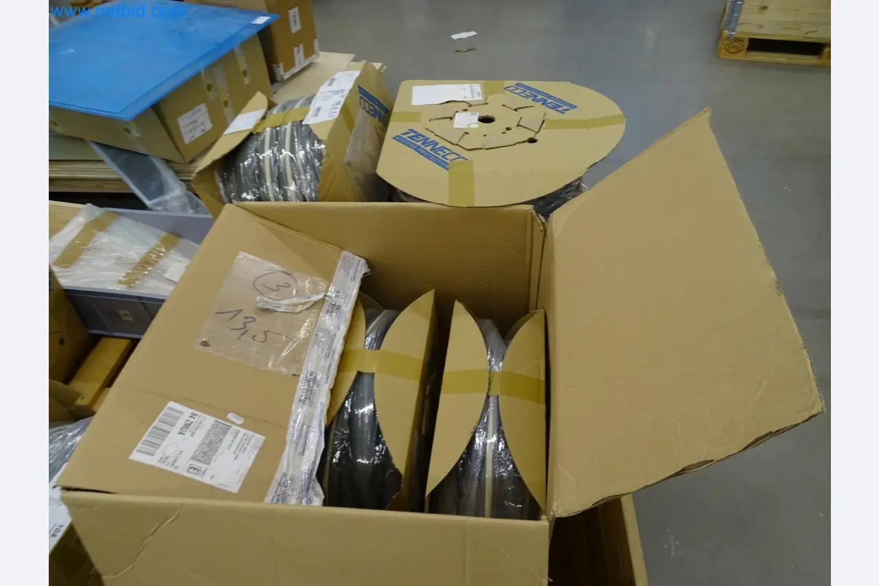 LILIUM eAircraft GmbH / LILIUM GmbH; machines, test systems and operating equipment for the production of eVTOLs-1