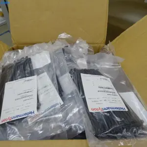 Lote de bridas Hellermann Tyton