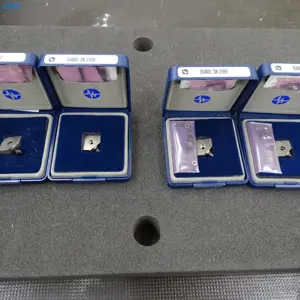 4 triaxiale ICP Vibrationssensoren PCB Piezotronics 354B05