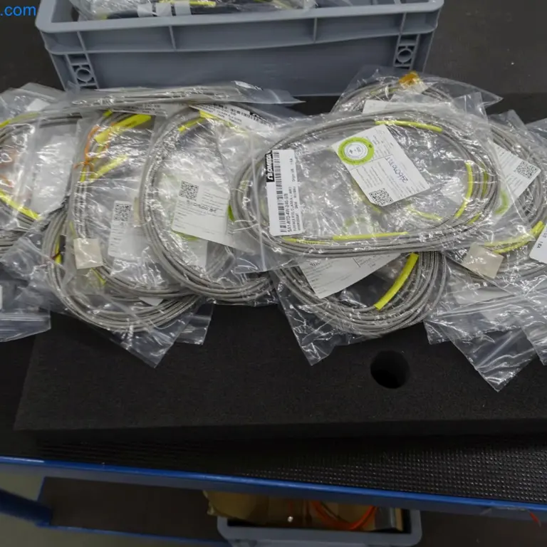 23 Temperatursensoren Omega SA1-RTD-4W-240-SB