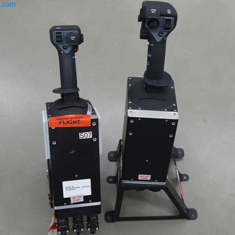 1 Paar RH Inceptoren L/R (Not for flight) Ratier Figeac