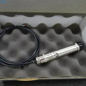 2 Infrarot-Temperatur- Sensoren Omega OS801-LT, OS-210 Series