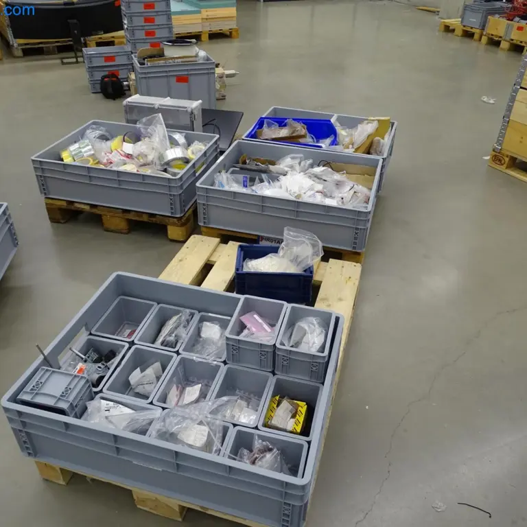 Lote Tornillos / Cintas adhesivas / Cintas de marcaje