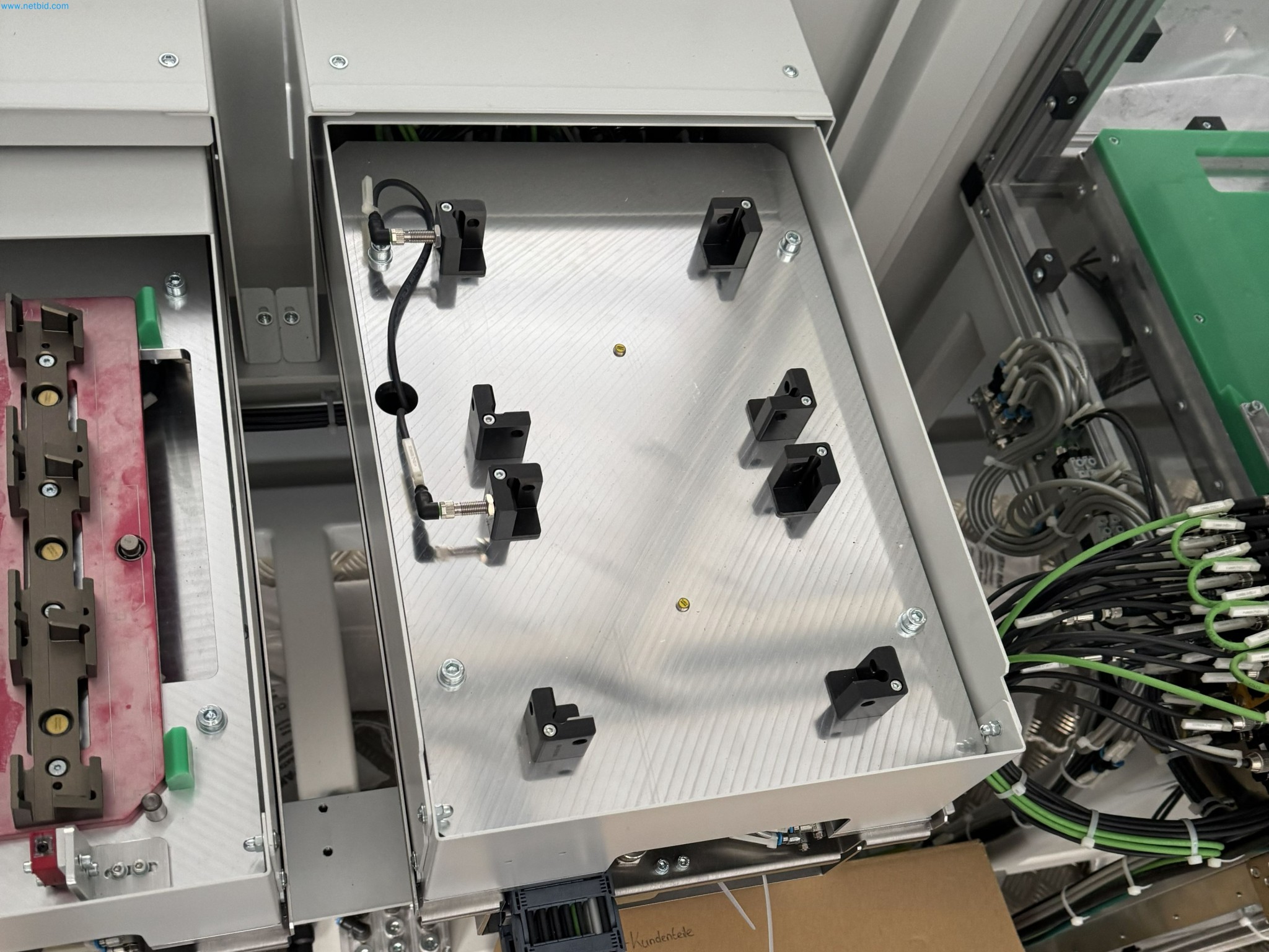 LILIUM eAircraft GmbH / Aftersale of pouch battery cell welding system and dual office container system-17