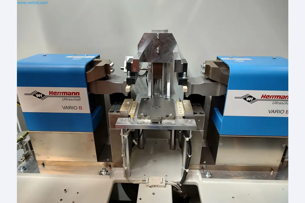 LILIUM eAircraft GmbH / Aftersale of pouch battery cell welding system and dual office container system-18