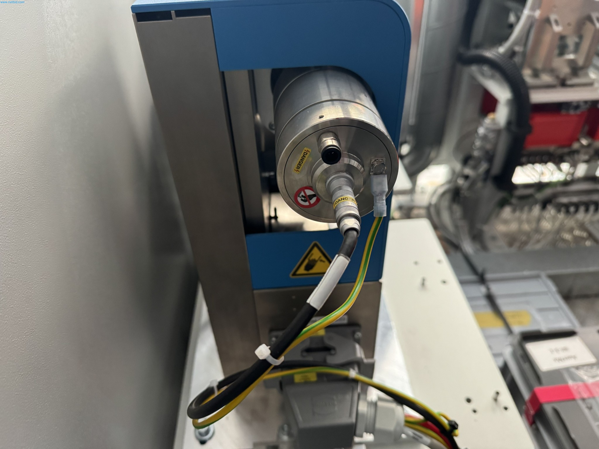 LILIUM eAircraft GmbH / Aftersale of pouch battery cell welding system and dual office container system-20