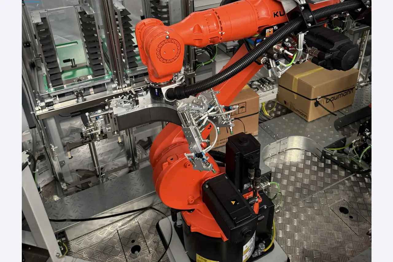 LILIUM eAircraft GmbH / Aftersale of pouch battery cell welding system and dual office container system-32
