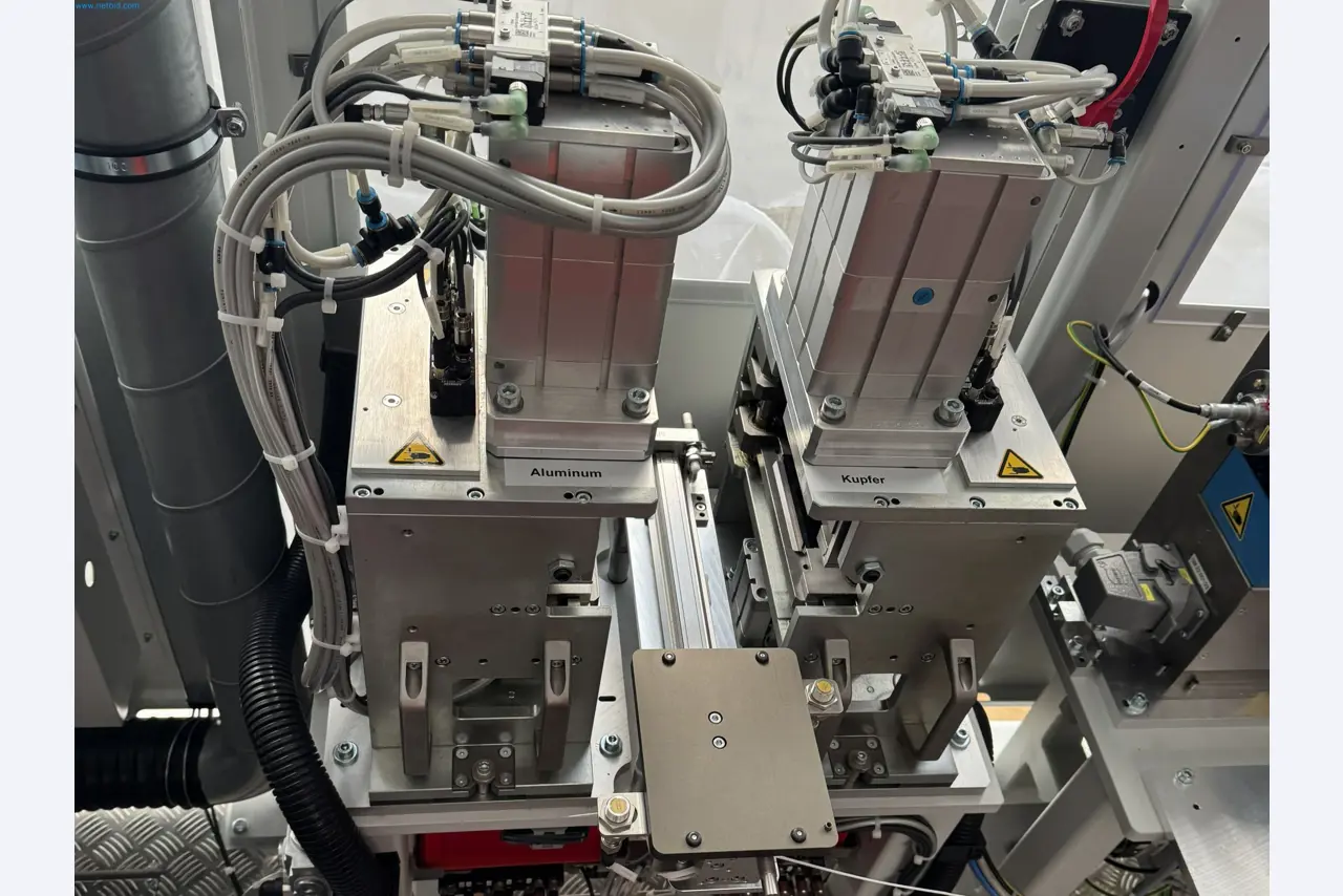 LILIUM eAircraft GmbH / Aftersale of pouch battery cell welding system and dual office container system-43