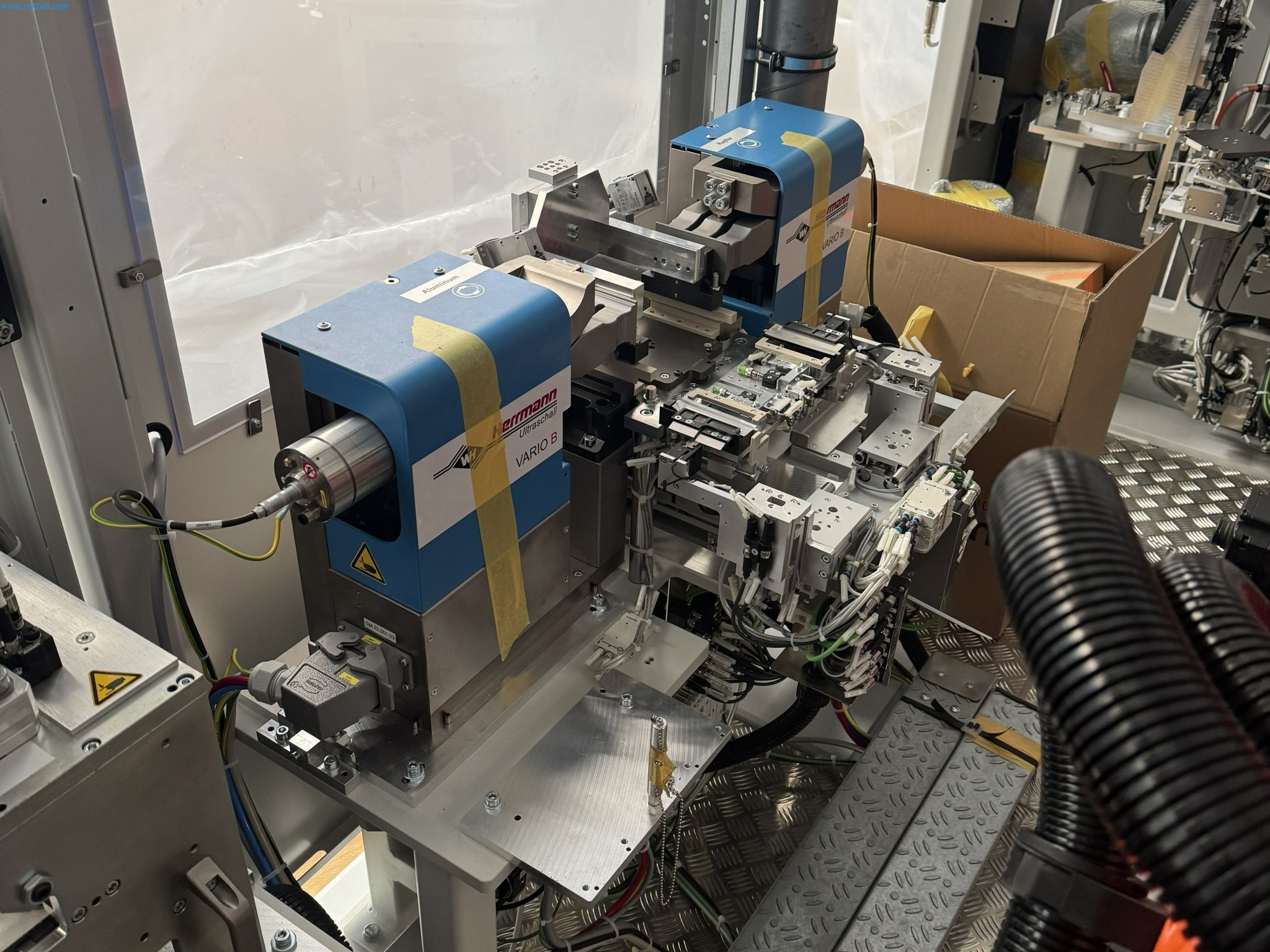LILIUM eAircraft GmbH / Aftersale of pouch battery cell welding system and dual office container system-48