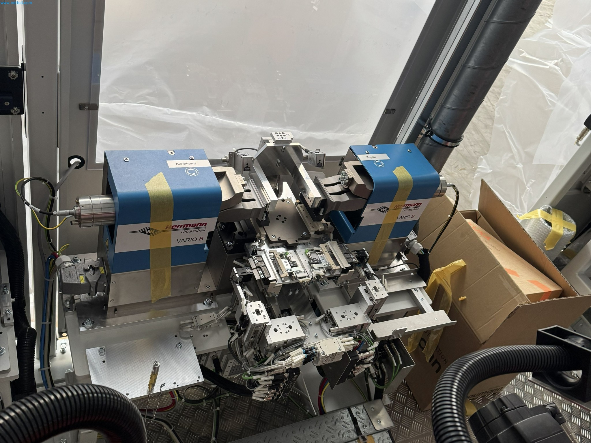 LILIUM eAircraft GmbH / Aftersale of pouch battery cell welding system and dual office container system-49