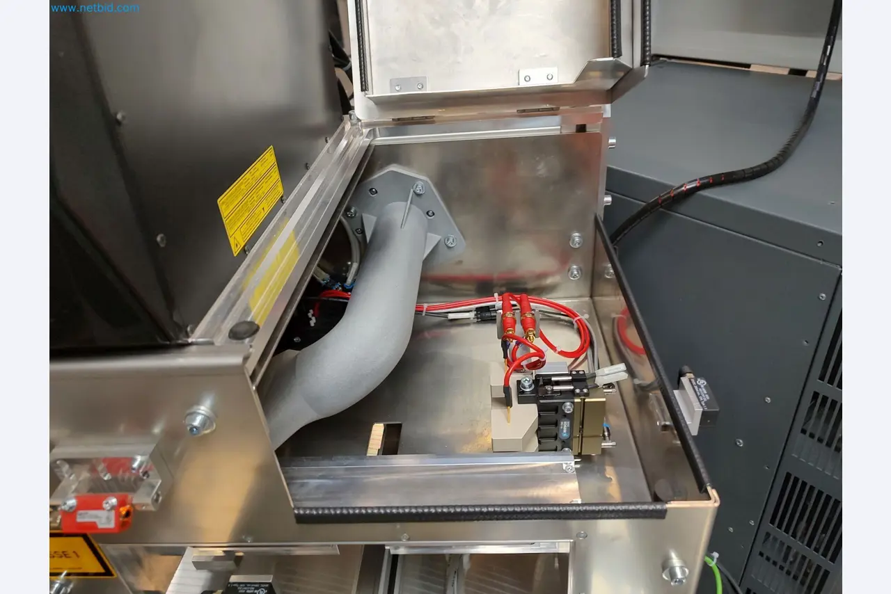 LILIUM eAircraft GmbH / Aftersale of pouch battery cell welding system and dual office container system-64
