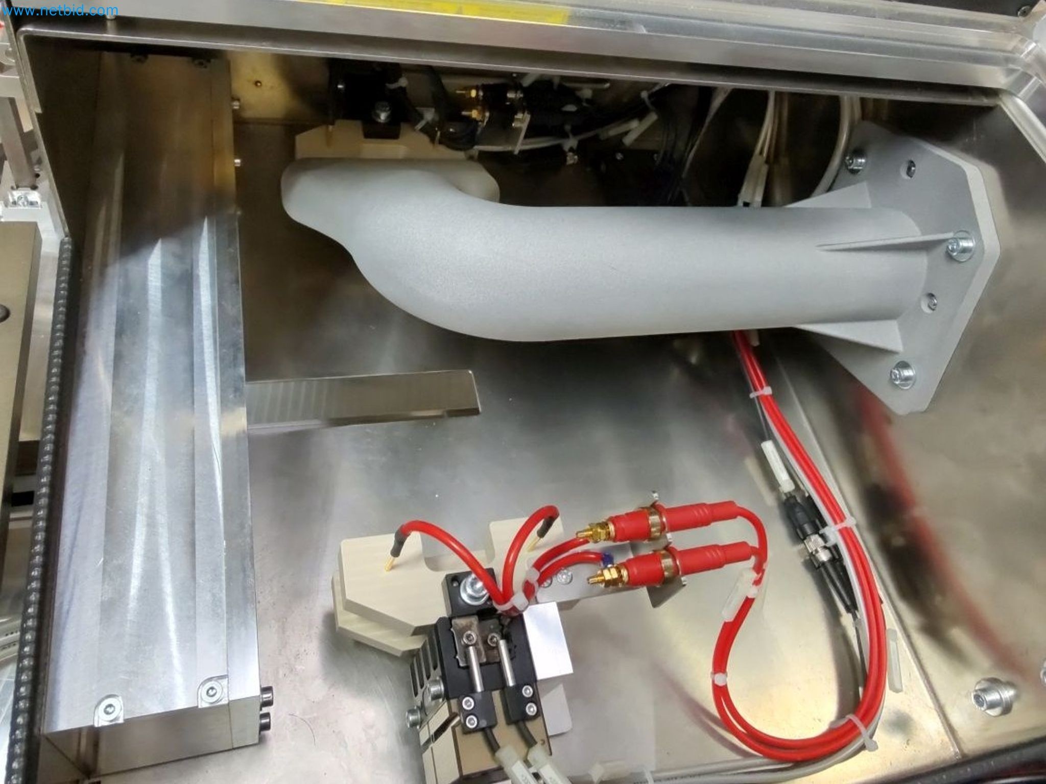 LILIUM eAircraft GmbH / Aftersale of pouch battery cell welding system and dual office container system-65