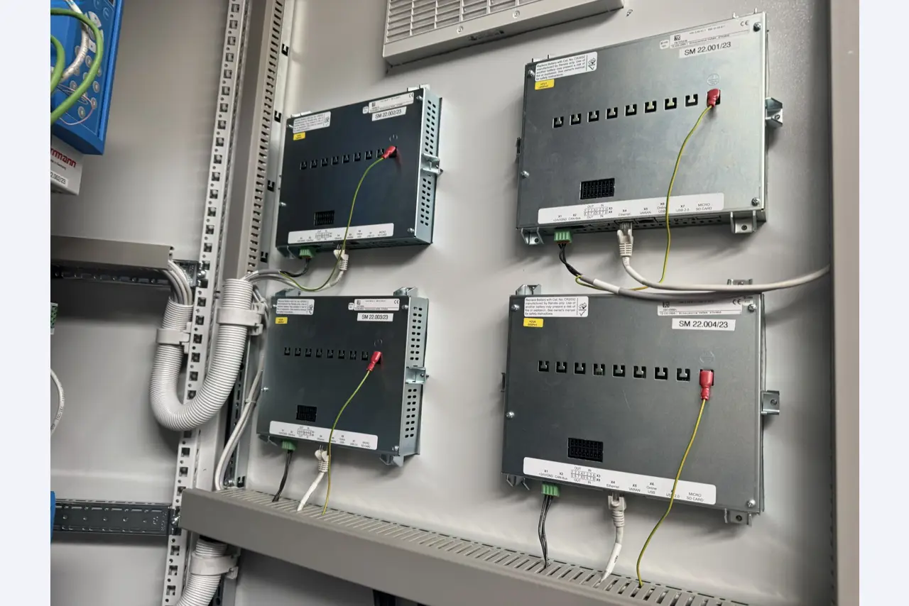 LILIUM eAircraft GmbH / Aftersale of pouch battery cell welding system and dual office container system-85