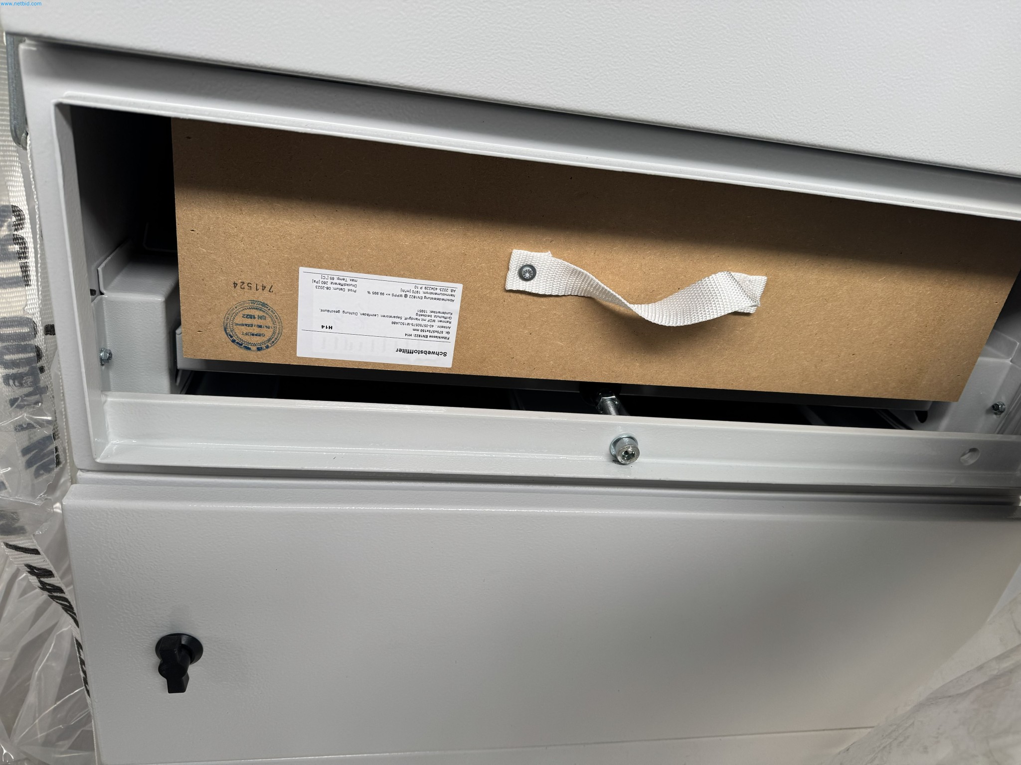 LILIUM eAircraft GmbH / Aftersale of pouch battery cell welding system and dual office container system-91