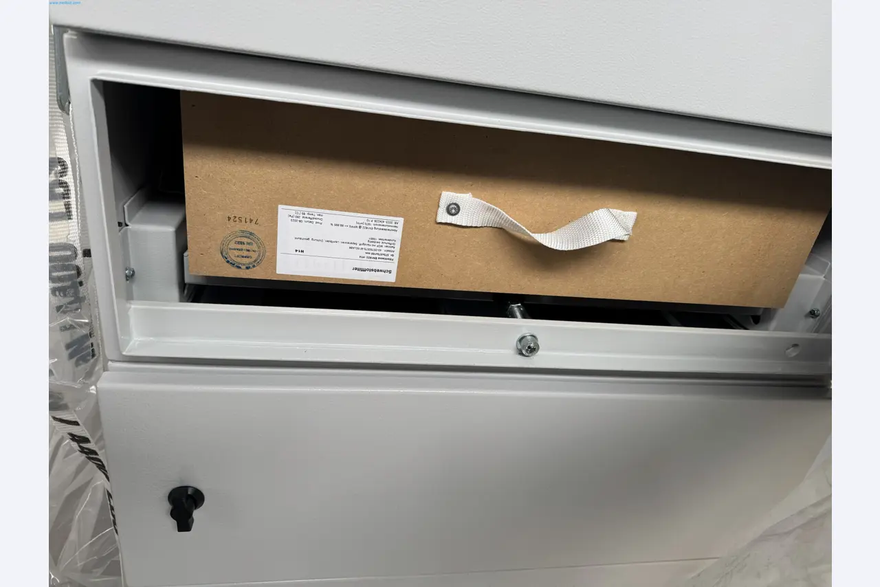 LILIUM eAircraft GmbH / Aftersale of pouch battery cell welding system and dual office container system-91
