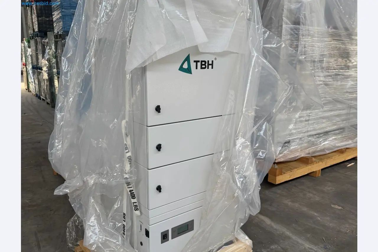 LILIUM eAircraft GmbH / Aftersale of pouch battery cell welding system and dual office container system-9