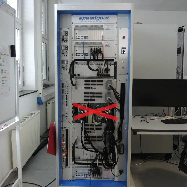 Zkušební zařízení HIL FCS (E005389) Speedgoat Pegasus Flight Control System