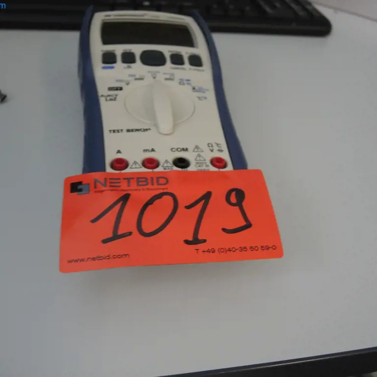 Ruční multimetr BK Precision 390B