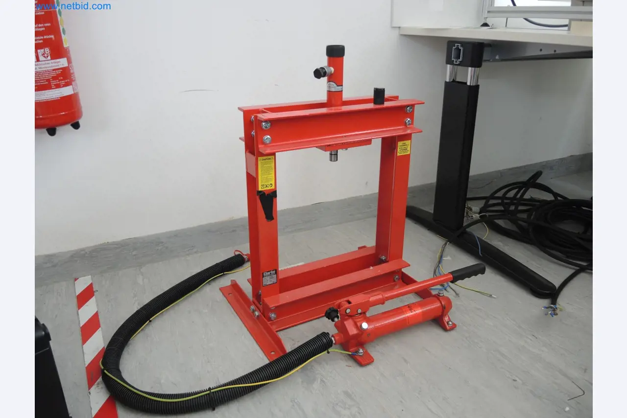 LILIUM eAircraft GmbH / LILIUM GmbH; machines, test systems and operating equipment for the production of eVTOLs-1