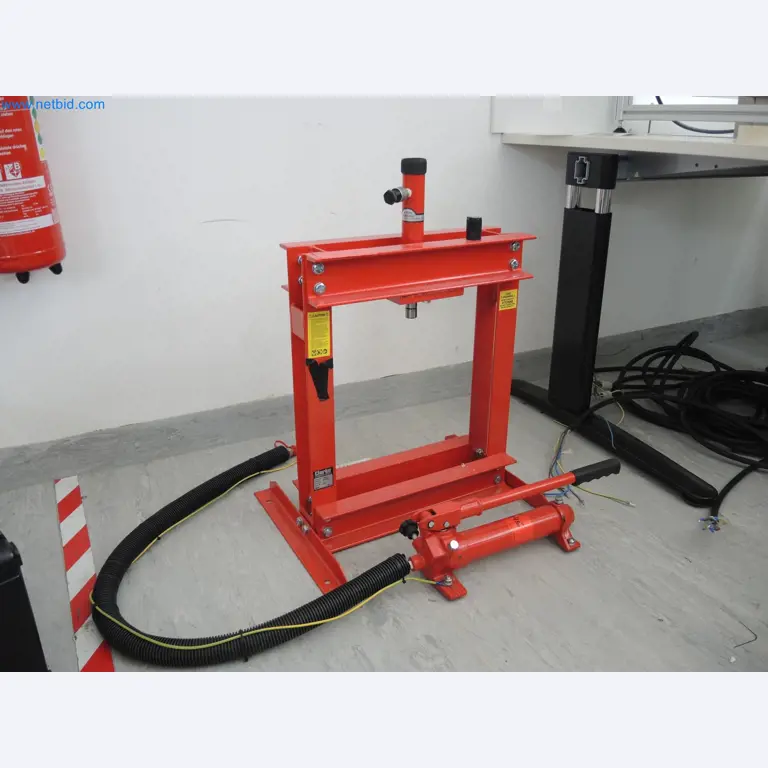 LILIUM eAircraft GmbH / LILIUM GmbH; machines, test systems and operating equipment for the production of eVTOLs-1