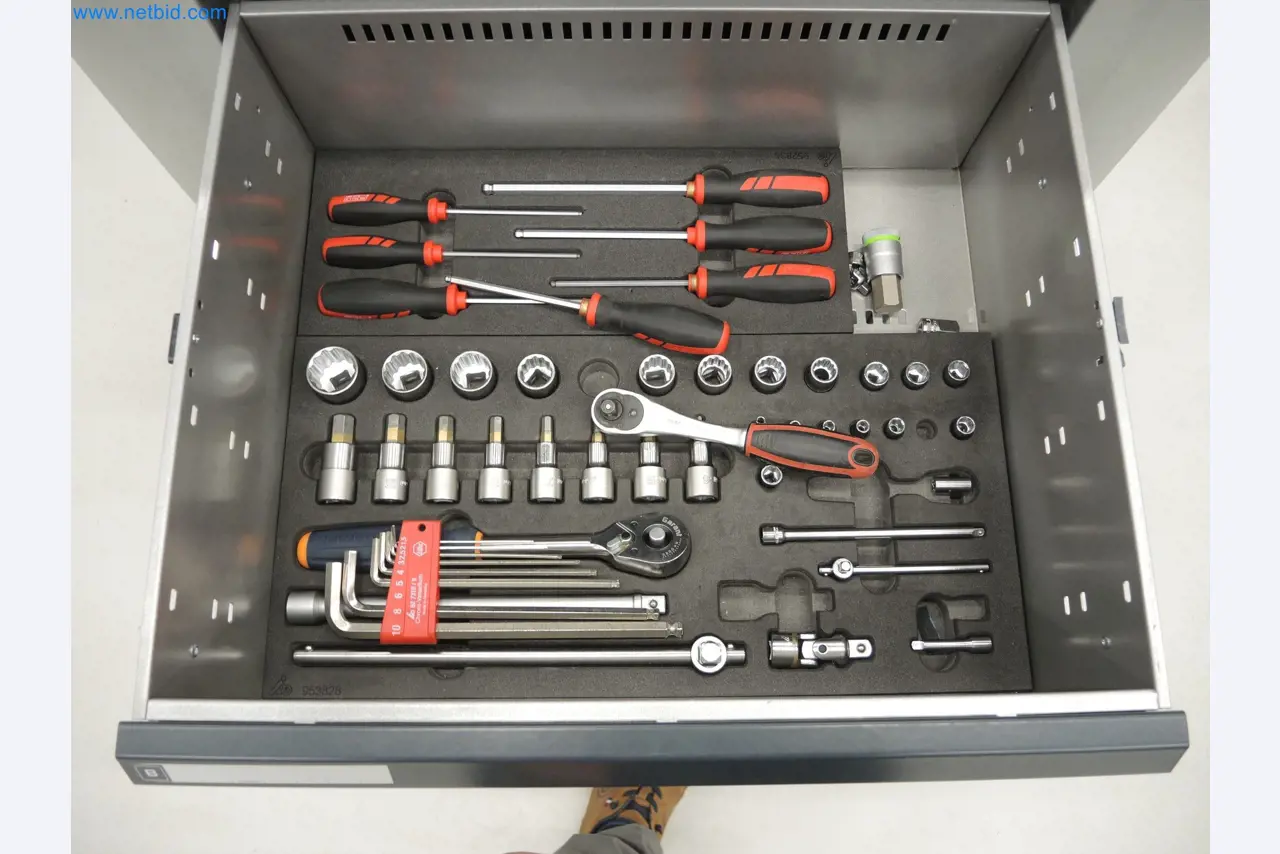 LILIUM eAircraft GmbH / LILIUM GmbH; maszyny, systemy testowe i sprzęt operacyjny do produkcji eVTOLs-4