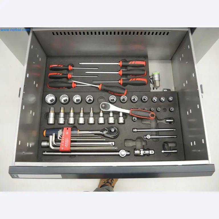 LILIUM eAircraft GmbH / LILIUM GmbH; maszyny, systemy testowe i sprzęt operacyjny do produkcji eVTOLs-4