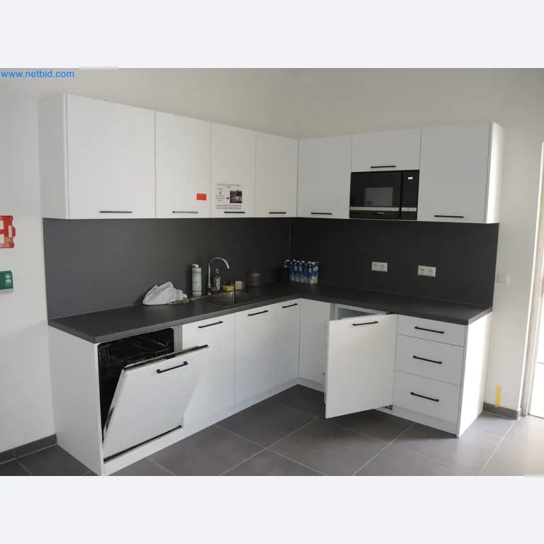 LILIUM eAircraft GmbH / LILIUM GmbH; maszyny, systemy testowe i sprzęt operacyjny do produkcji eVTOLs-1