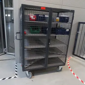 2 Prevozni voziček z mrežo (brez vsebine)