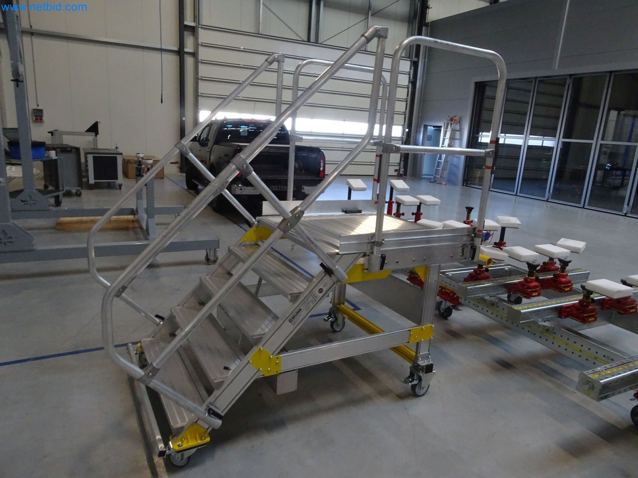 LILIUM eAircraft GmbH / LILIUM GmbH ; machines, installations d'essai et équipements d'exploitation pour la fabrication d'eVTOL-3