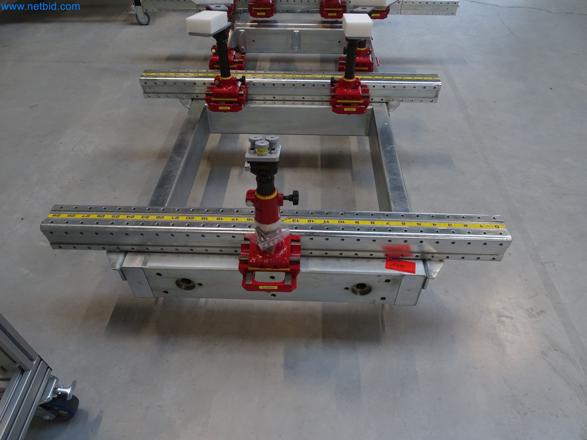 LILIUM eAircraft GmbH / LILIUM GmbH ; machines, installations d'essai et équipements d'exploitation pour la fabrication d'eVTOL-4