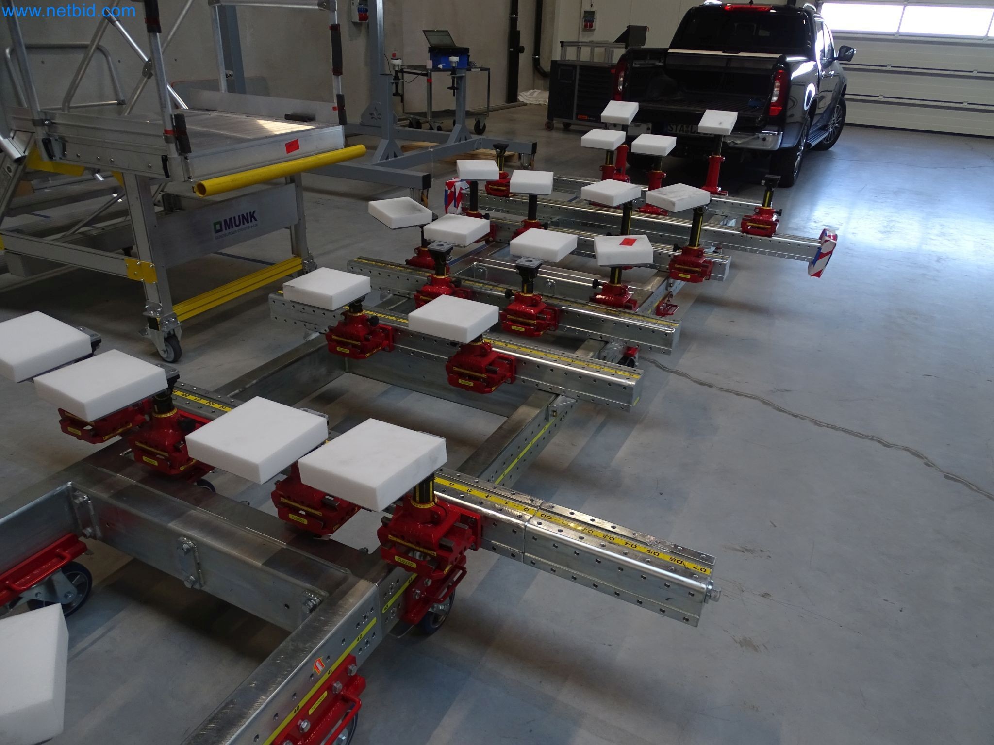 LILIUM eAircraft GmbH / LILIUM GmbH ; machines, installations d'essai et équipements d'exploitation pour la fabrication d'eVTOL-5