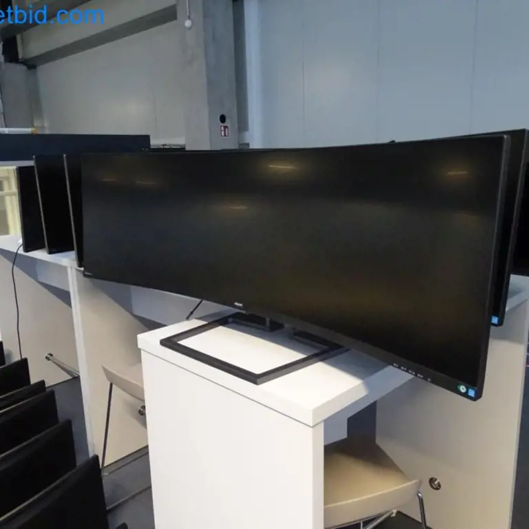 40 Monitores curvos de 49 Philips Brilliance 499P