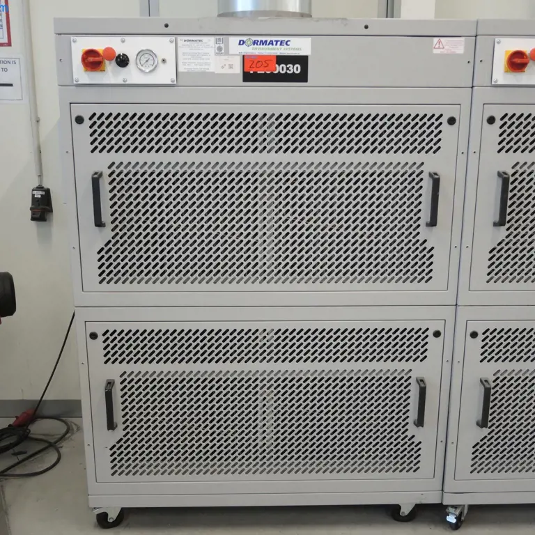 Systém odsávání/filtrace vzduchu v místnosti (již demontovaný) Dormatec VA121218