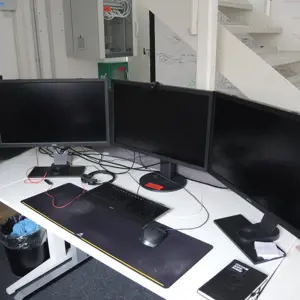 3 Moniteurs de 27 pouces BenQ