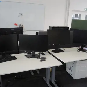 8 Monitores de 27 ViewSonic, Iiyama