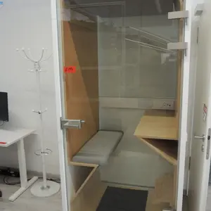 Boîte de communication / cabine téléphonique