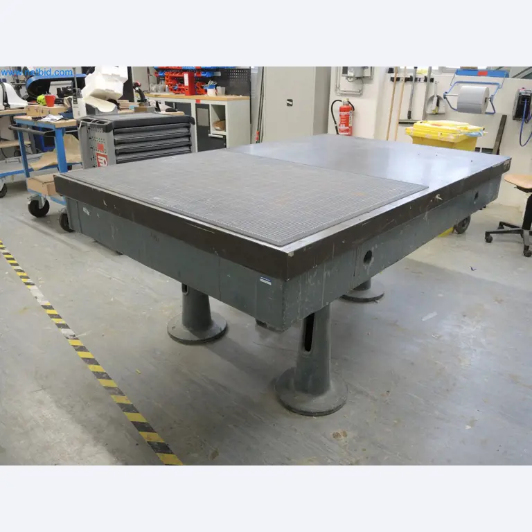 LILIUM eAircraft GmbH / LILIUM GmbH ; machines, installations d'essai et équipements d'exploitation pour la fabrication d'eVTOL-2