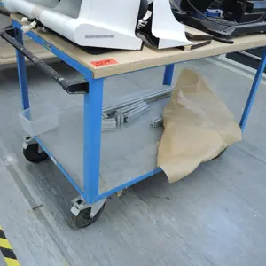 Carrinho para prateleiras