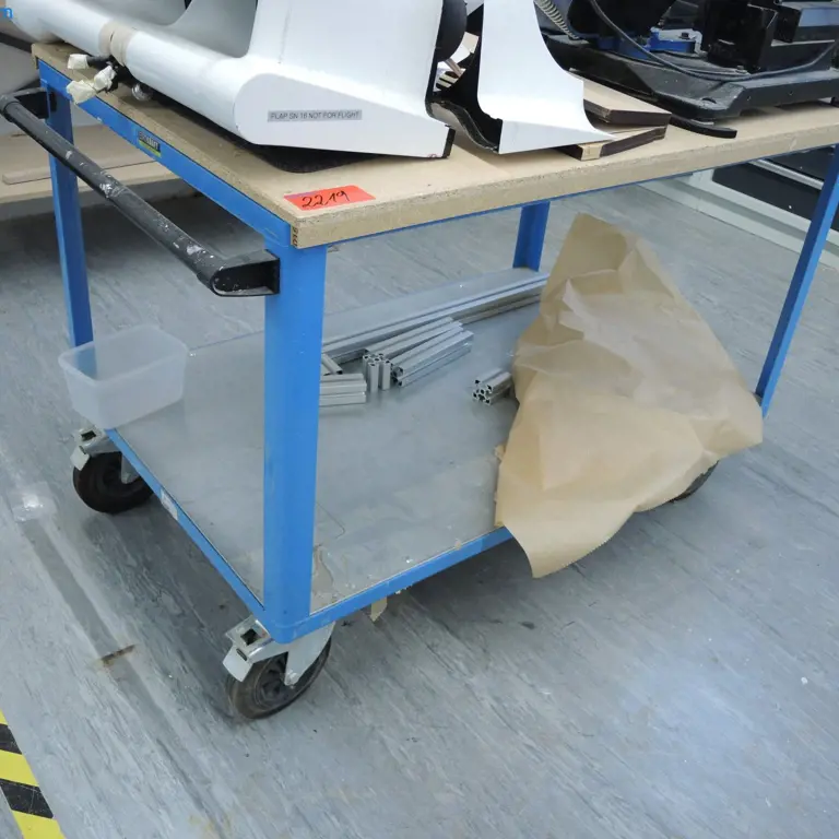 Carrinho para prateleiras