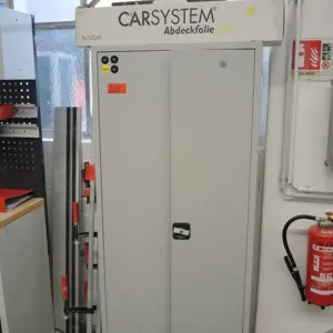 Armoire en tôle d'acier (avec contenu)