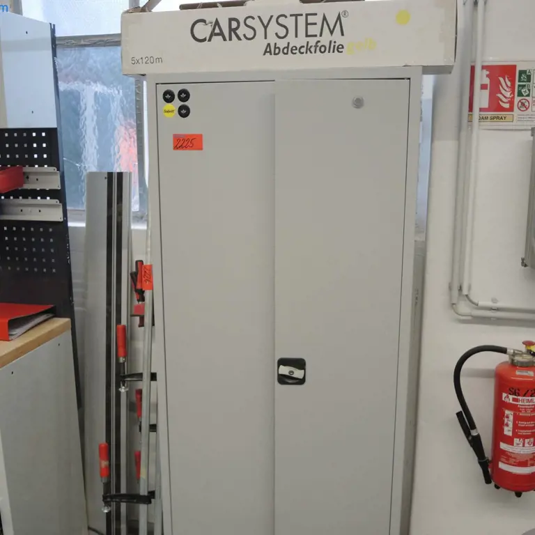 Armoire en tôle d'acier (avec contenu)