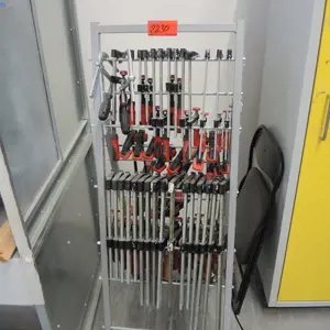 Posten Schraubzwingen