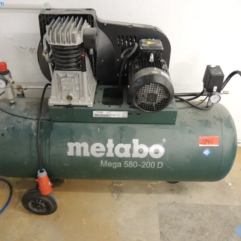 Druckluftkompressor Metabo Mega580-200D