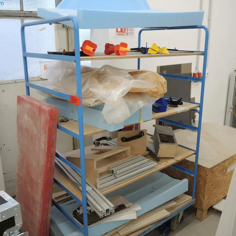 Posten Betriebsausstattungen