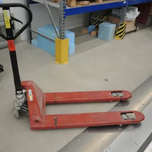 Empilhador de paletes Stier